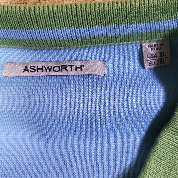 Ashworth v-neck sweater - Picture 2 of 4
